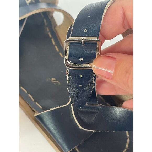 Women's Navy Salt Water‎ Sandals- Leather- Size 6 - Picture 2 of 4